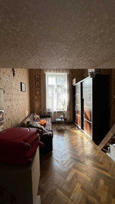 Коммунальная квартира в центре на Нежинской