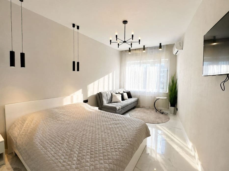 Продажа 1-комнатной квартиры 40 м² с евроремонтом в ЖК 26 Жемчужина / Аркадия АШ