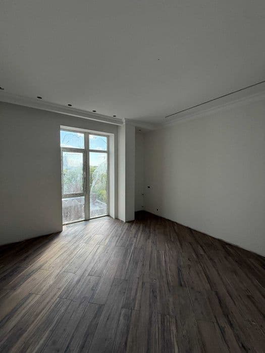 ПРОДАМ Пространство на Неделина 107 м2 2-к кв с террасой (МР)